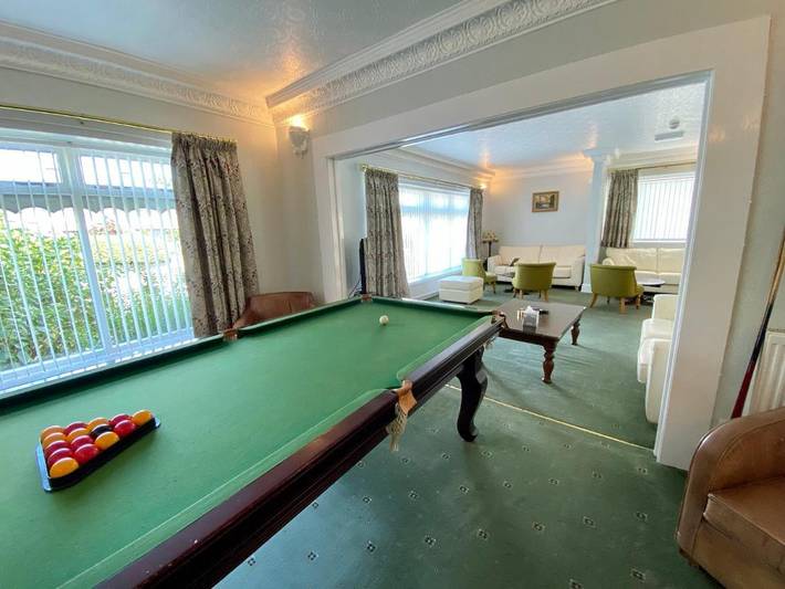 Holiday letting for 2 people, with terrace in Morfa Nefyn