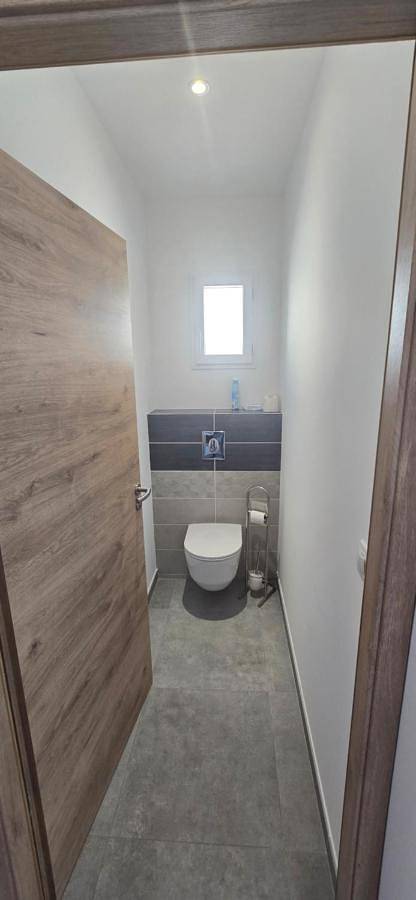 Appartement entier, Apartment - Ground Floor in Palasca, Région de Calvi