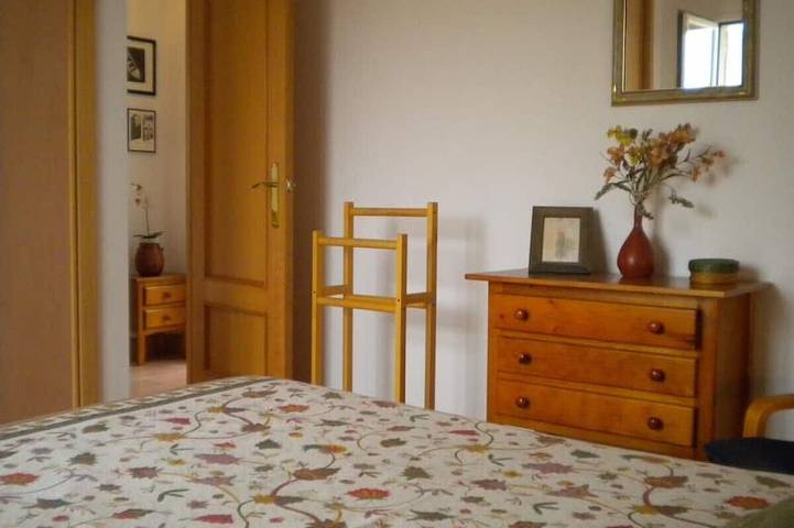 Casa en Costaballena, en urbanización cerrada. 6-8 personas. Jardín privado. in Costa Ballena, Rota
