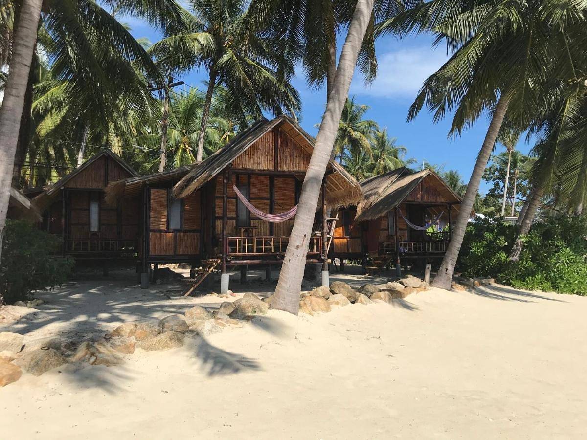Castaway Beach Bungalows in Koh Phangan