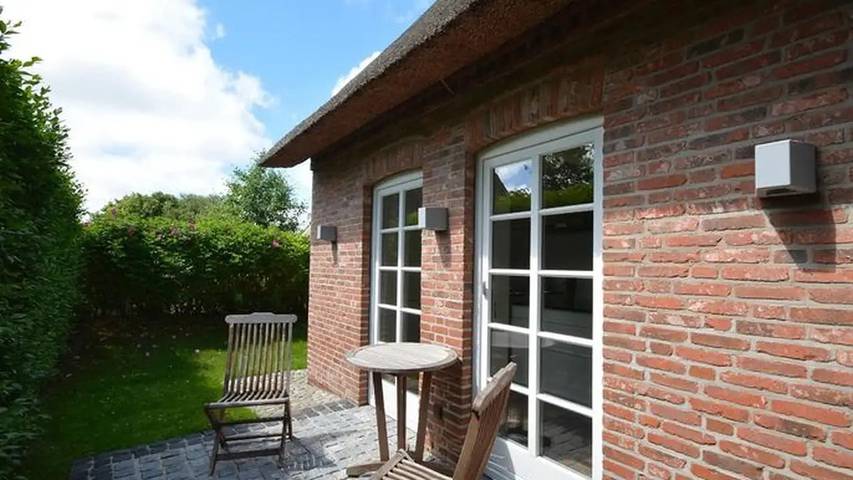 Ferienhaus für 4 Personen, mit Garten und Sauna sowie Terrasse in Midlum - 2