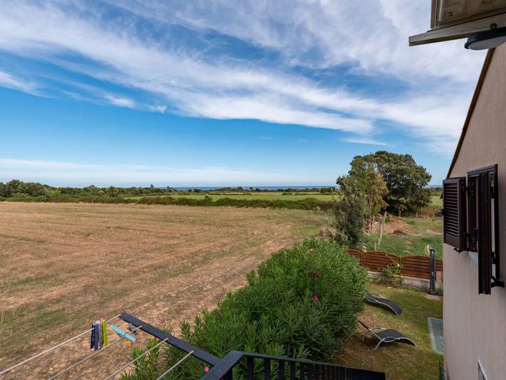 Gîte pour 6 personnes, avec jardin et terrasse à Cervione - 4