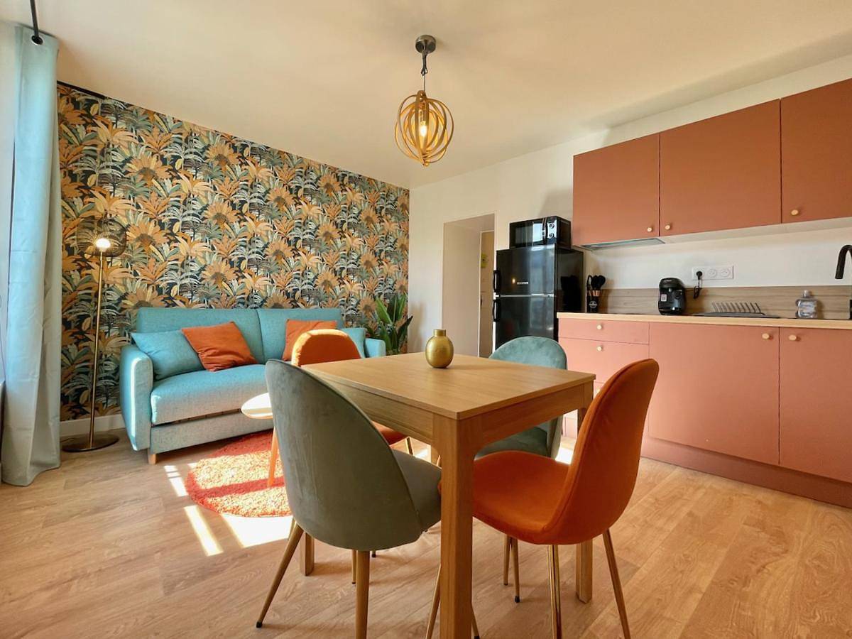 Appartement entier, One-Bedroom Apartment in Château-du-Loir, Vallée de la Loire