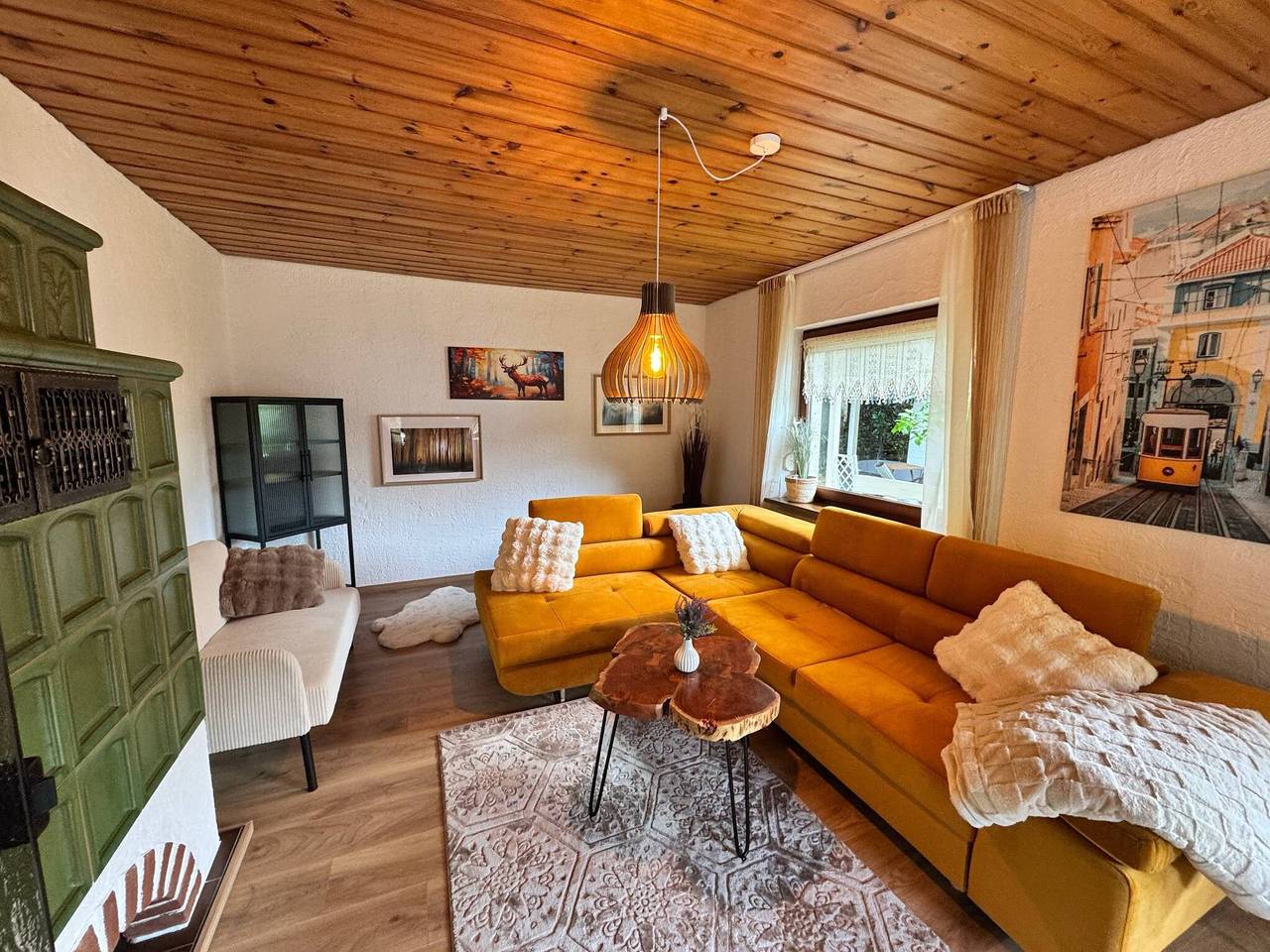 Apartamento inteiro, Apartamento Anni's Waldloge amigo dos cães com terraço e vista para o vale in Schramberg, Central Black Forest