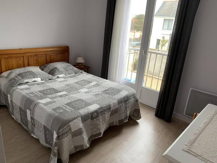 Gîte pour 4 personnes, avec balcon dans Plage de Port-Lin - 4