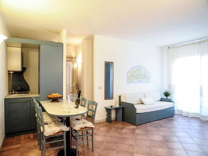 Gîte pour 3 personnes, avec Terrasse ainsi que Jardin et Piscine à Porto Rotondo - 3