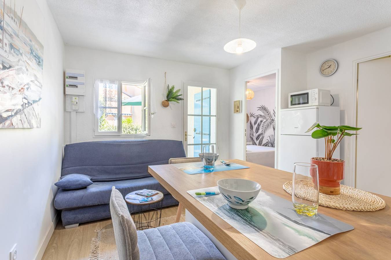 Ganze Wohnung, Appartement "La Belle Petite Maison" mit gemeinsamer Terrasse, privatem Garten und Wlan in La Remigeasse, Dolus-d'Oléron