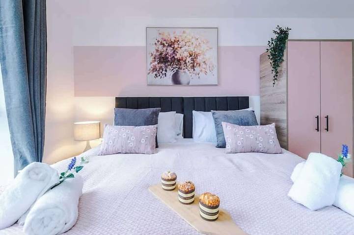 Appartement entier, New! Pristine 2-Bed Flat, Great Location, Sleeps 6 in Liverpool, Merseyside