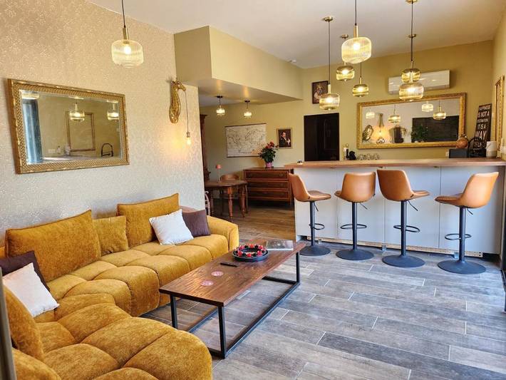 Gîte pour 2 personnes, avec vue et terrasse, animaux acceptés à La Crau - 2