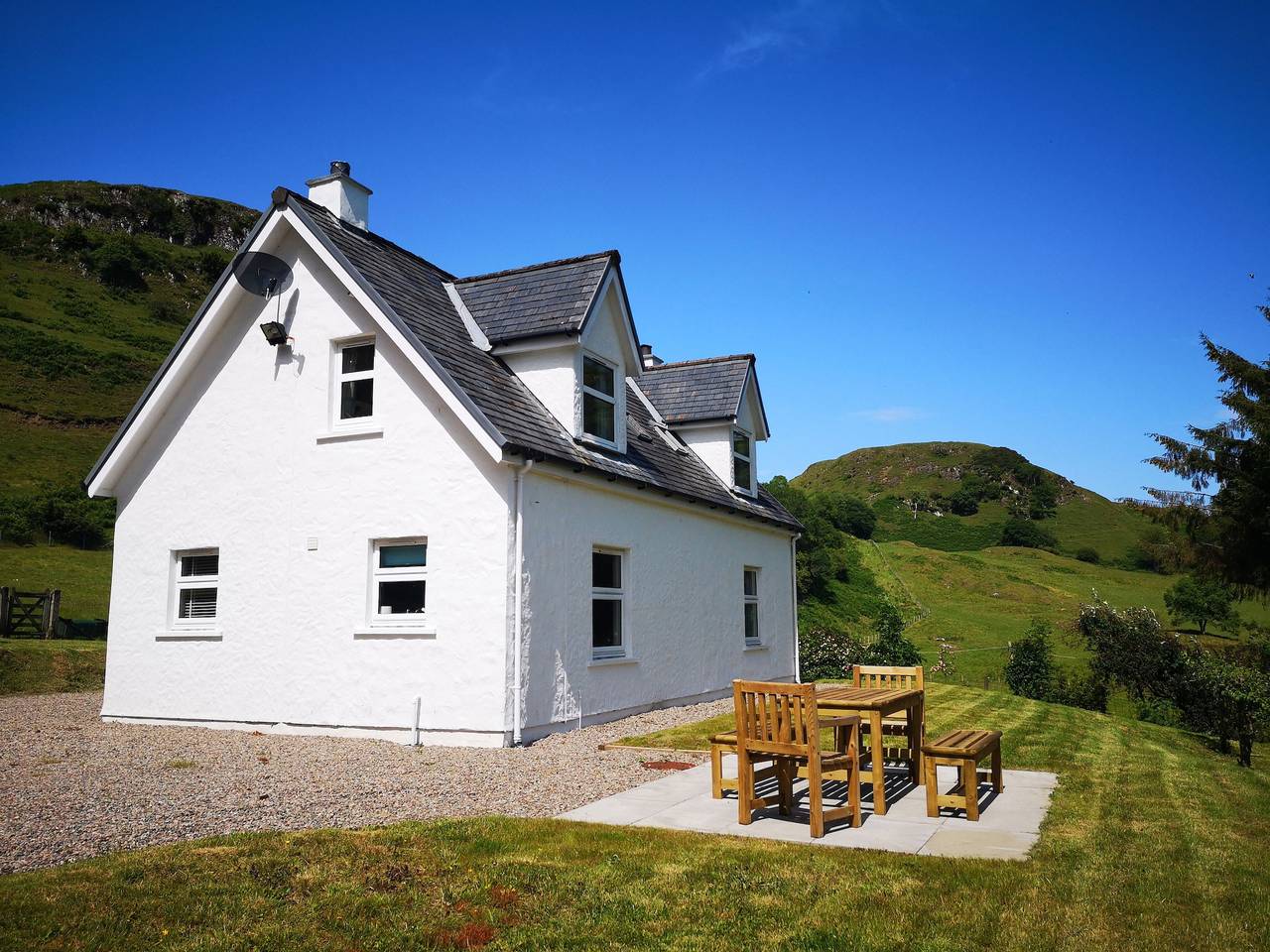 Achalic Beag in Oban, Loch Linnhe