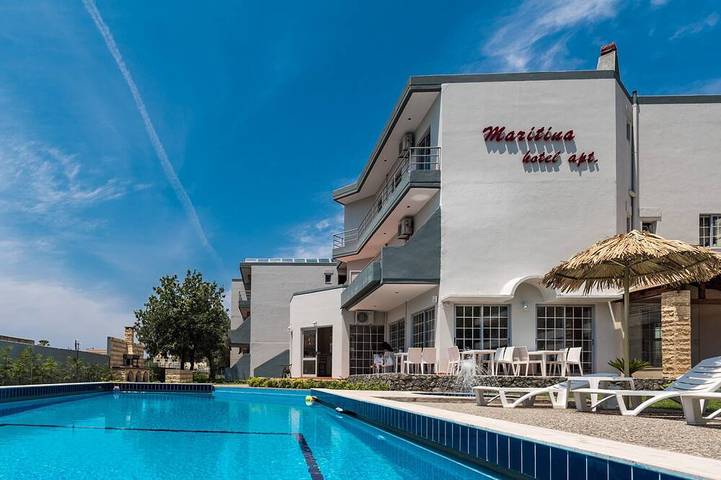 Hôtel pour 3 personnes, avec jardin et piscine