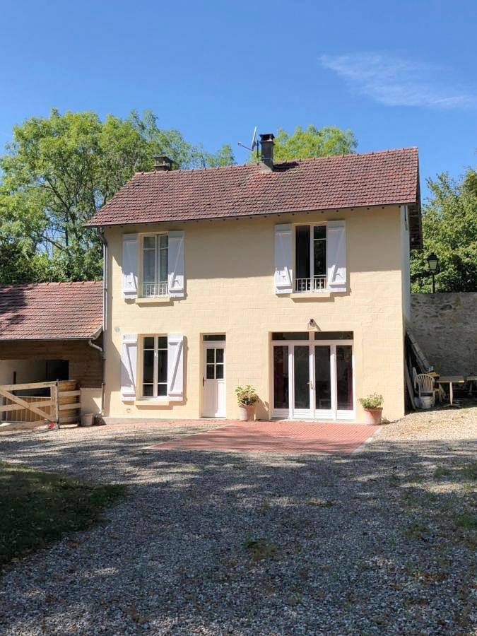 Maison de vacances pour 4 personnes, avec Terrasse et Jardin ainsi que Vue sur le lac et Vue dans Val-d'Oise