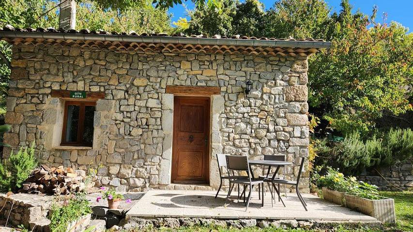 Gîte für 3 Personen, mit Terrasse und Garten sowie Ausblick in Alpes-de-Haute-Provence - 3