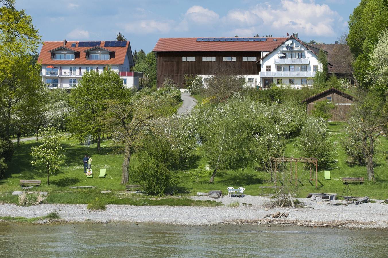 Ganze Ferienwohnung, Baumann´s Ferienhof am See - Apartment "Hohentwiel" Baumann´s Ferienhof am See 50 qm 1 Schlafzimmer max. 3 Personen in Wasserburg (Bodensee), Bayerisch Schwaben