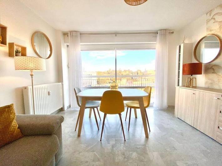 Gîte pour 4 personnes, avec balcon et vue dans Gare De Saint Raphael Valescure - 4