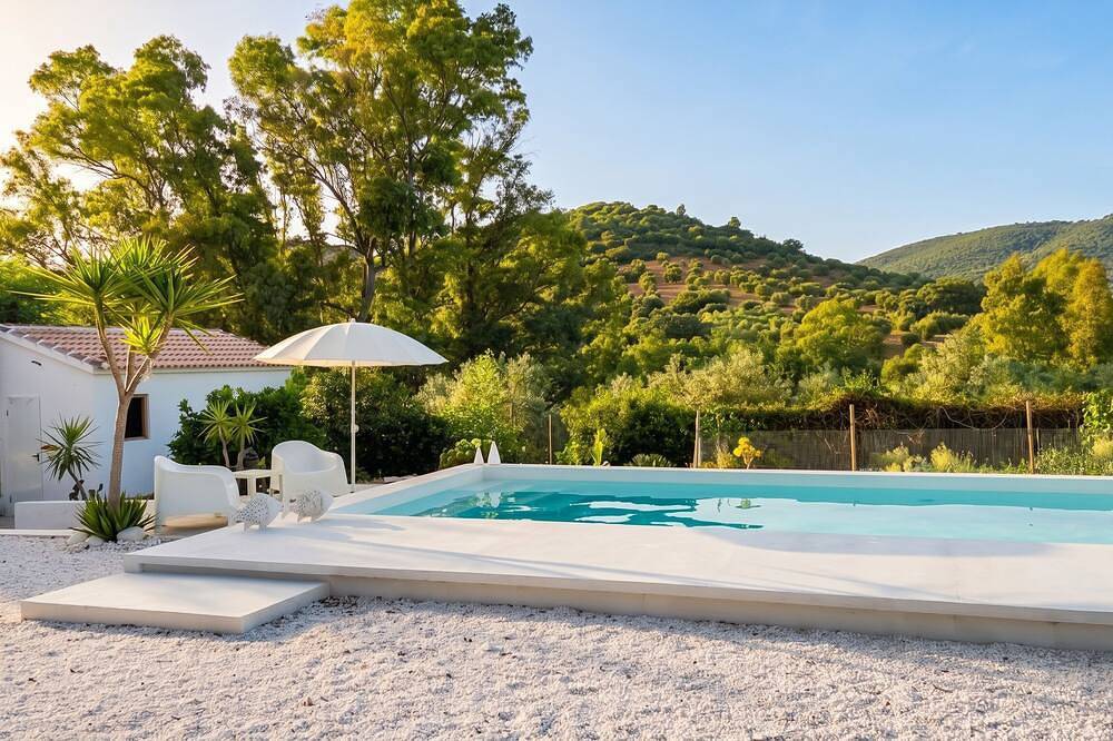 Homerez - Gemütliches Bungalow mit Pool in Madrigueras in Algodonales, Pueblos Blancos