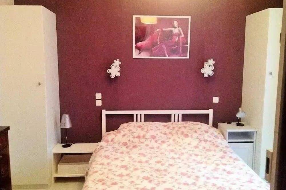 A 50 m de la mer, accès en face de la maison in La Seyne-sur-Mer, Région de Toulon