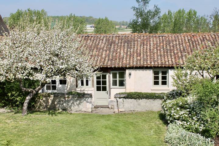 Gîte pour 4 personnes, avec piscine