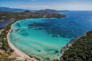 Gîte pour 6 personnes, avec piscine et terrasse dans Plage de Fautea