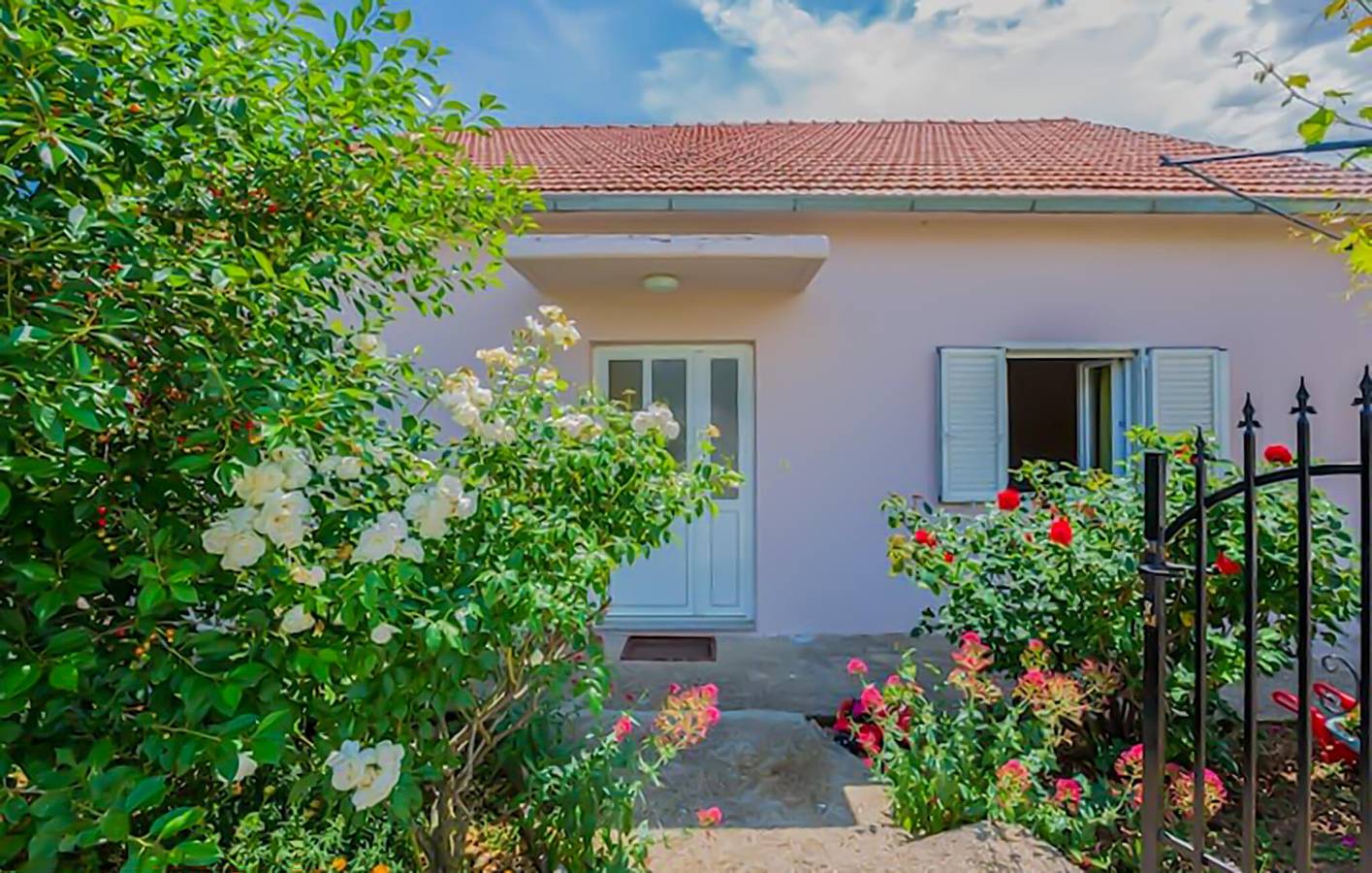 Ferienhaus für 6 Personen mit Garten in Šestanovac, Makarska Riviera