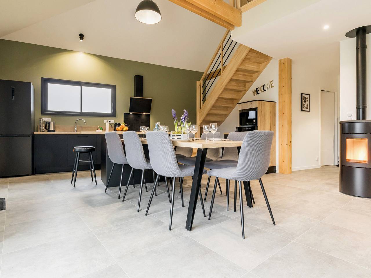 Rustic Charm: Renovated Barn near Nantes with Garden & Canal Access in Nort-sur-Erdre, Châteaubriant