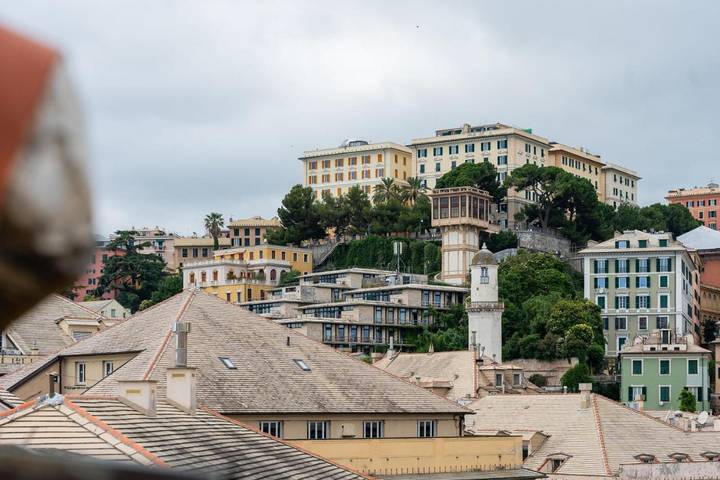 BnB für 4 Personen, mit Ausblick und Terrasse in Genua (Stadt)