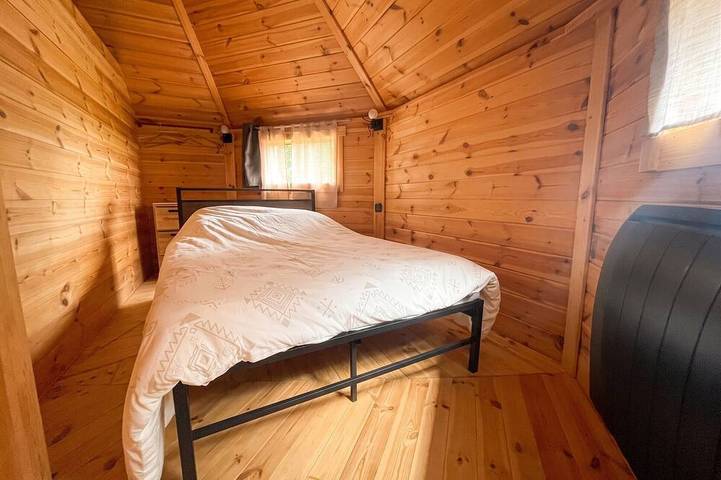 Gîte pour 4 personnes, avec Terrasse et Piscine à Chazemais - 2