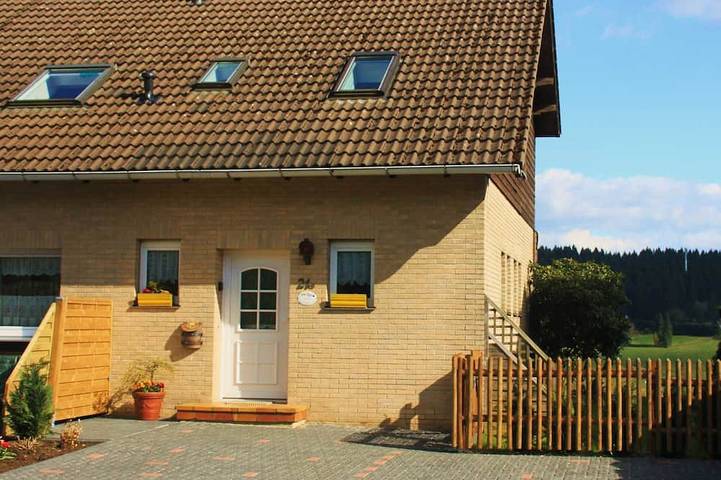 Ferienhaus für 4 Personen, mit Balkon und Garten - 1