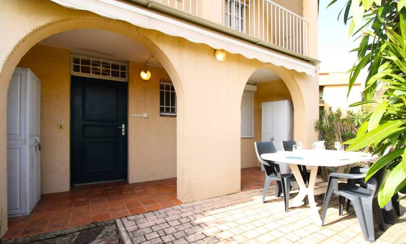 Gîte pour 4 personnes, avec piscine dans Port Cogolin - 4