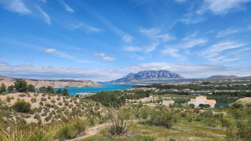 Chalet para 14 personas, con Balcón y Terraza además de Piscina y Vistas en Comarca de Baza - 2