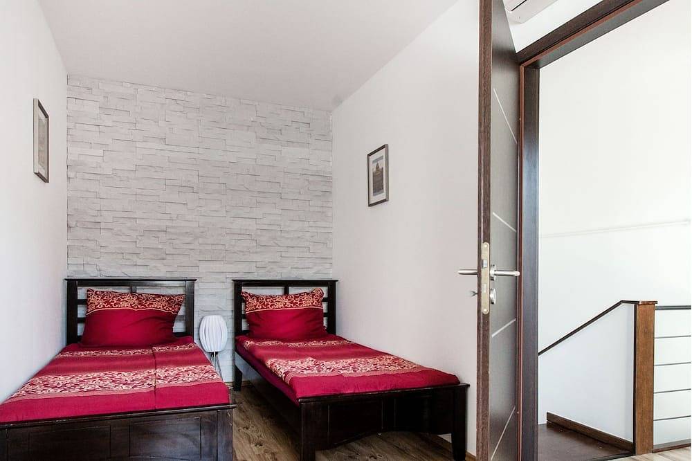 Geheel appartement, Mooie, moderne duplex met terras in het centrum van Boedapest in Boedapest, Centraal Hongarije