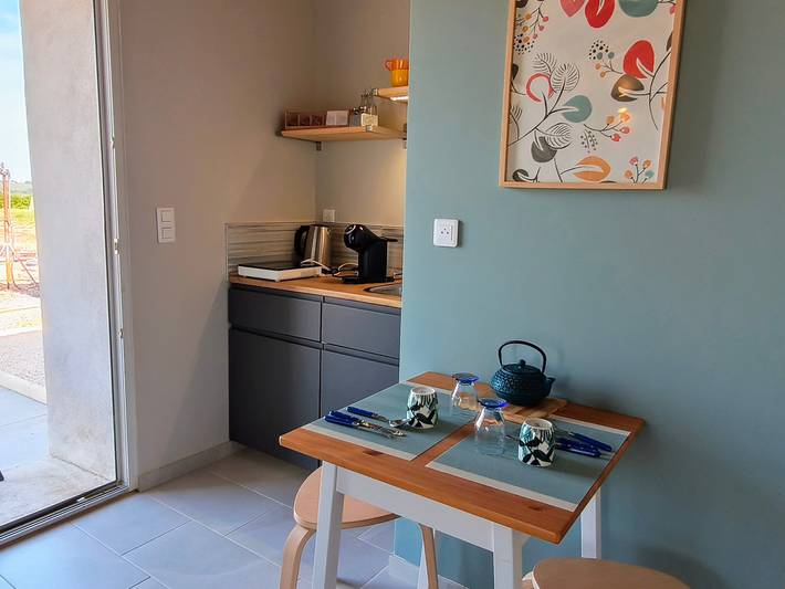 Ganzes Studio, Studio „Unabhängiges Zimmer, privates Bad“ mit privater Terrasse, Wlan und Klimaanlage in Saulcet, Allier