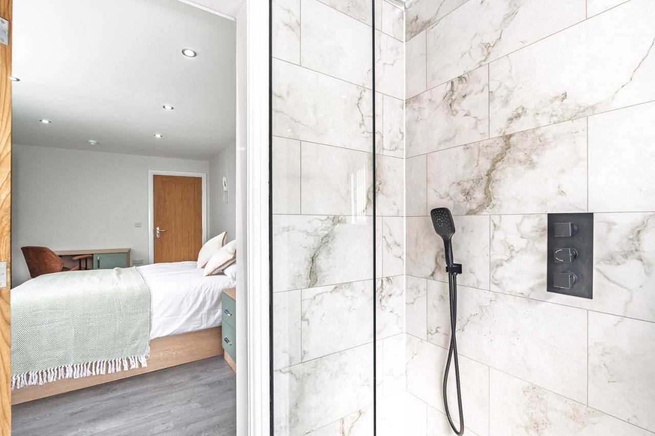 Double Room with Private Bathroom in Bury, Grand Manchester