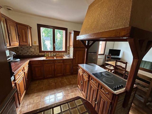 Location de vacances pour 10 personnes, avec jardin à Garges-lès-Gonesse