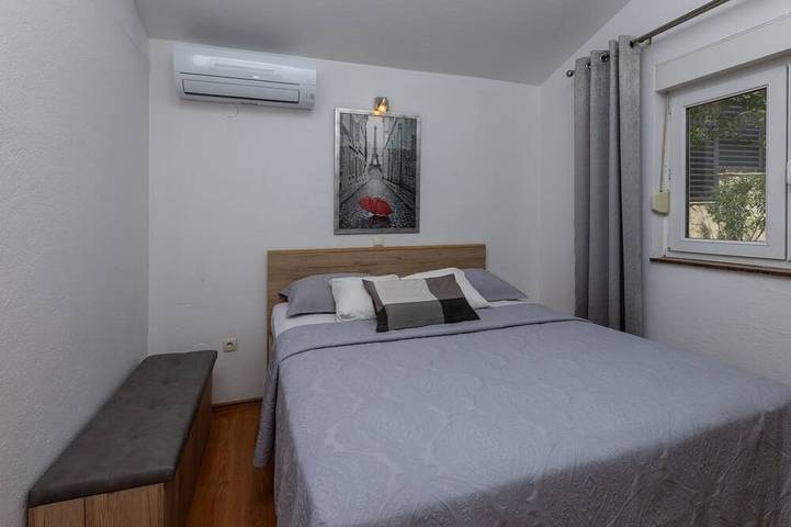 Villa Tina Desne by Villas Guide in Dubrovnik-Neretva