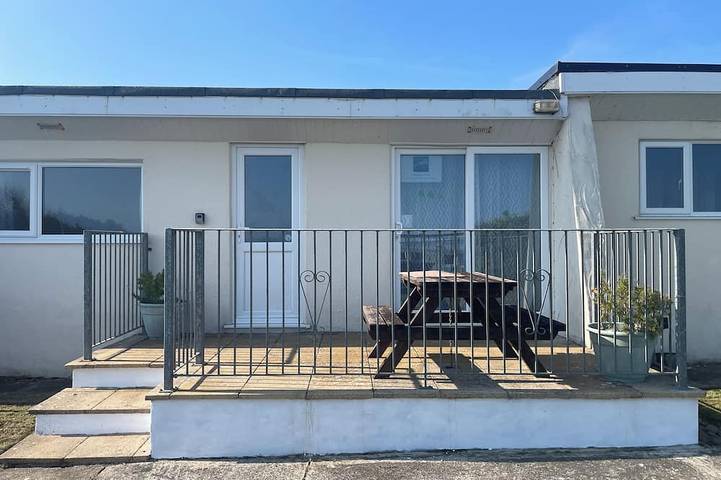 Holiday rental for 4 people, with pool and sauna in Widemouth Bay