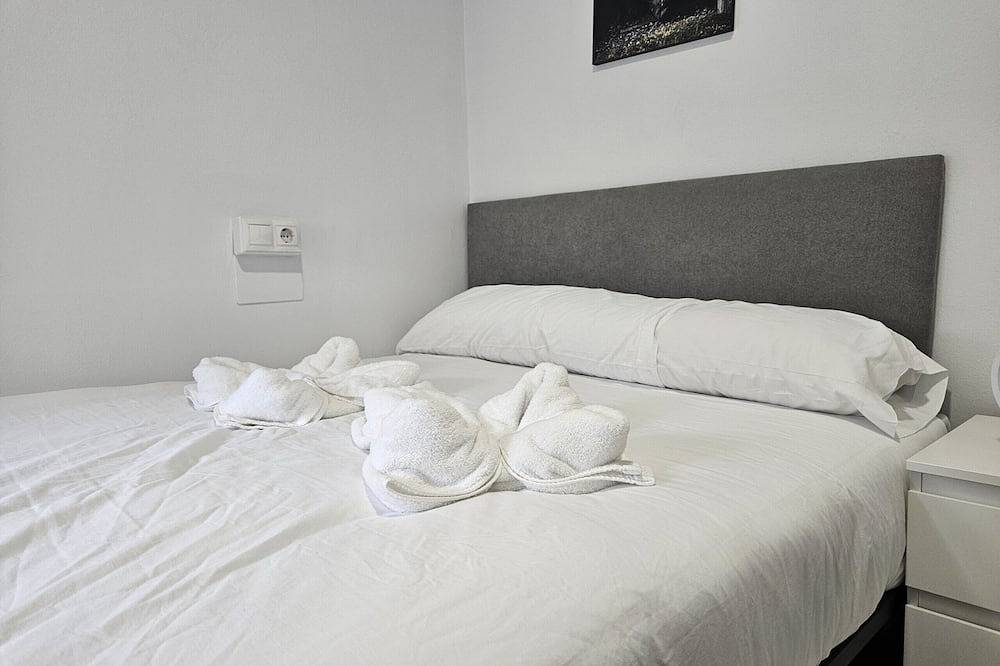 Appartamento intero, 1A114 Apartamento moderno de 3 habitaciones in Gijon, Costa Verde (Spagna)