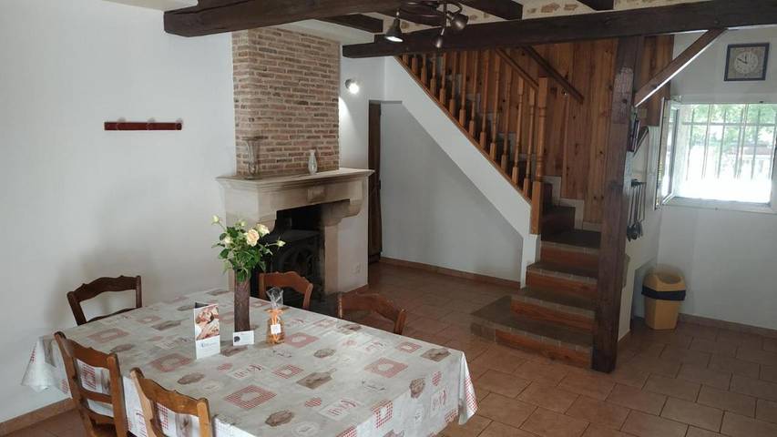 Location de vacances pour 6 personnes, avec jacuzzi et jardin à Chalandray - 3