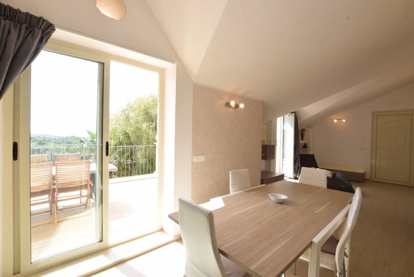 Appartement entier, Appartement spacieux à Pozzallo, vue mer, piscine partagée in Tegolaio, Pozzallo