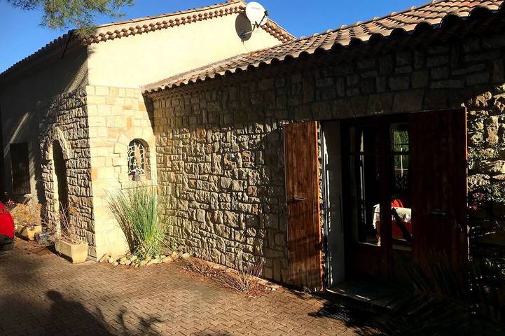 Villa pour 4 personnes, avec Balcon et Jardin à Saint-Cyr-sur-Mer