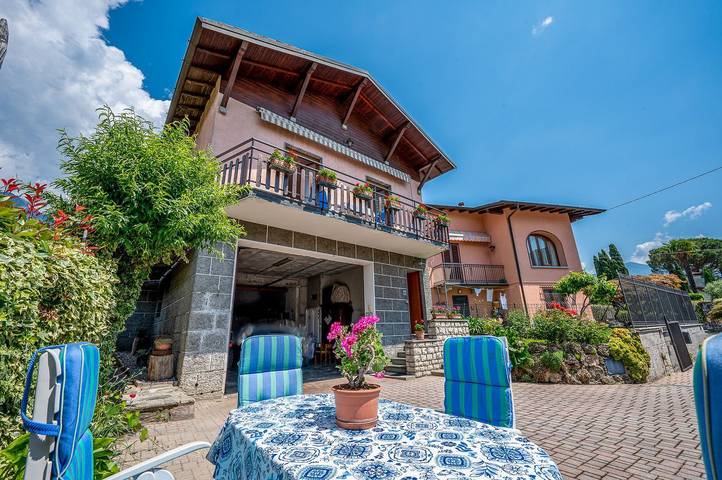 Ferienhaus für 6 Personen, mit Ausblick und Seeblick sowie Balkon und Balkon/Terrasse in Gemeinde Menaggio - 2