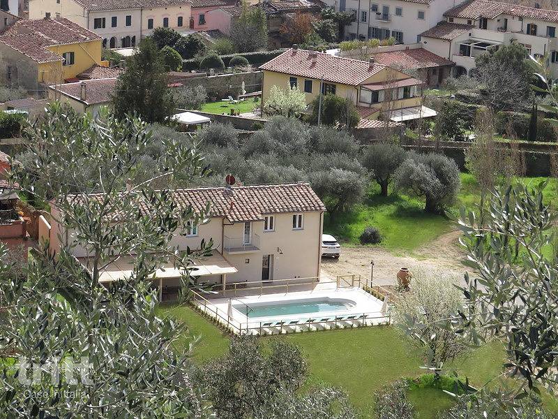 Tritt — Bellissima villa vacanze con piscina per 10 persone a Calci in Calci, Pisa e dintorni