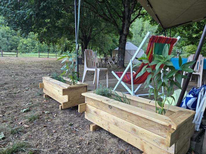 Camping pour 5 personnes, avec Terrasse