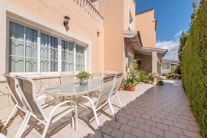 Villa Son Ferrer com jardim, piscina, Wi-Fi e ar condicionado in Son Ferrer, Calvià