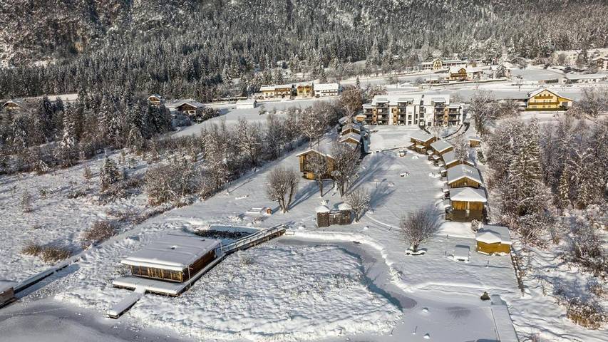 Ferienwohnung für 6 Personen, mit Seeblick und Sauna sowie Garten und Ausblick, mit Haustier am Pressegger See