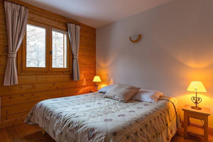 Gîte pour 6 personnes, avec piscine ainsi que sauna et terrasse à Saint-Chaffrey - 3