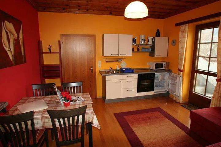 Bed and breakfast for 4 people, with sauna and garden as well as pool - 1
