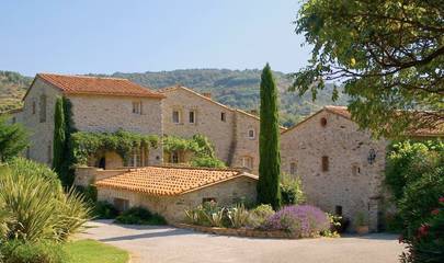 Hôtel pour 2 personnes, avec piscine et jardin à Reynès