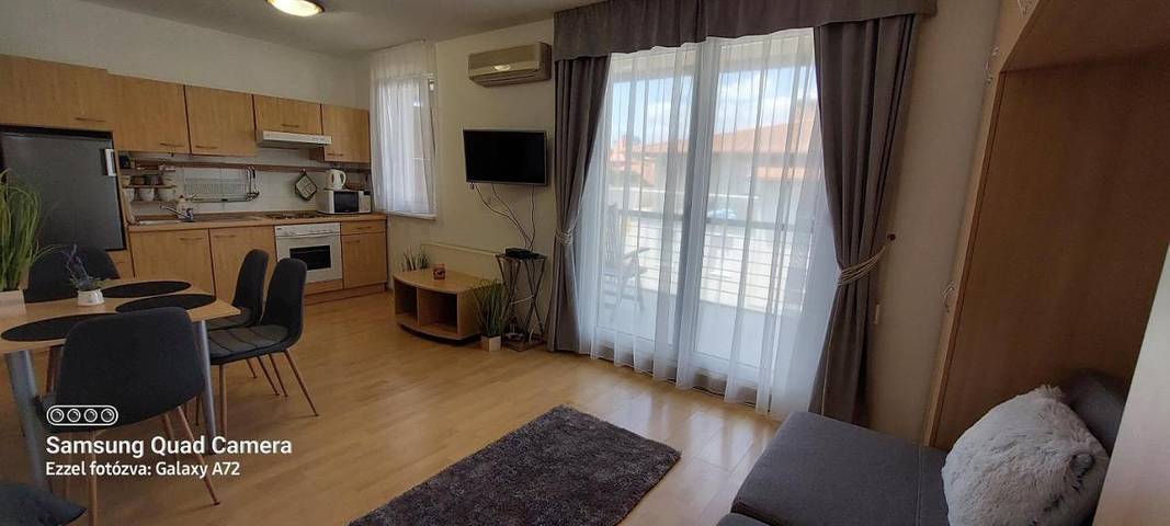 Ferienwohnung für 4 Personen, mit Seeblick und Ausblick sowie Garten in Siofok - 4