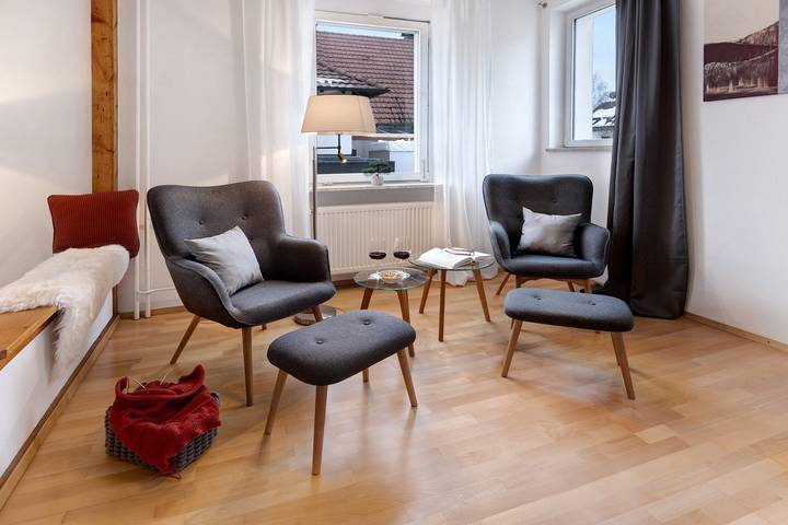 Ganze Wohnung, Ferienwohnung ‘Ankerplatz‘ mit Südbalkon in verkehrsberuhigter Gegend in Radolfzell, Radolfzell am Bodensee
